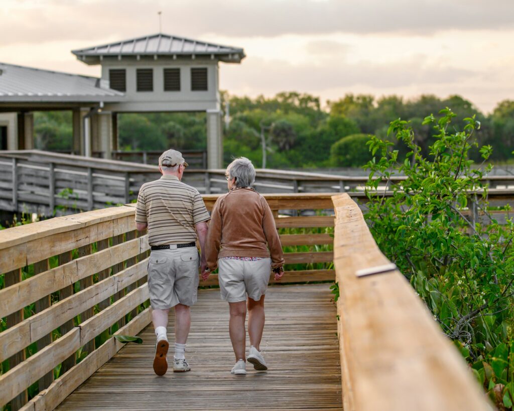 The Joys and Benefits of Pet-Friendly Senior Living Spaces