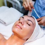 HydraFacial Benefits vs. Traditional Facials: What’s the Difference? HydraFacial Benefits vs. Traditional Facials: What’s the Difference?